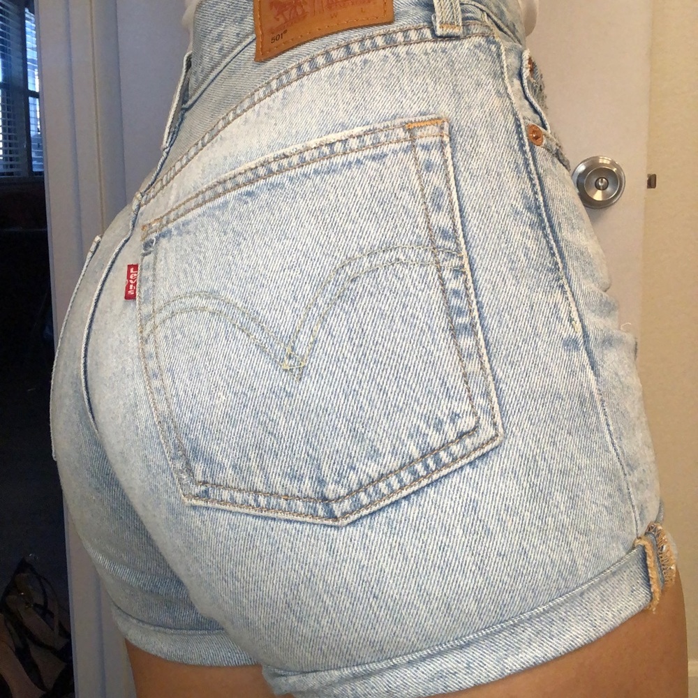 Levi’s cutoff Jean shorts